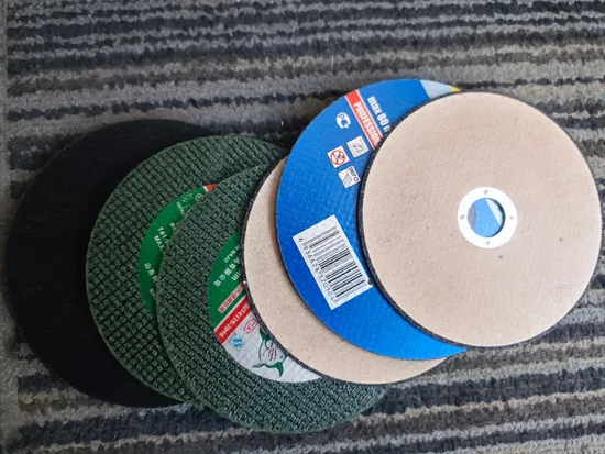 China Abrasive Factory 105X1X16mm Resin Bond Cutting Wheel 4 Inch Cut off Wheel
